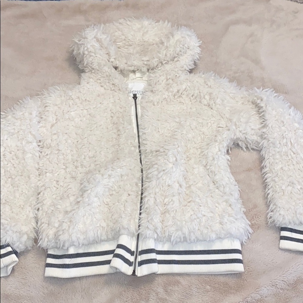 Aeropostale Sherpa